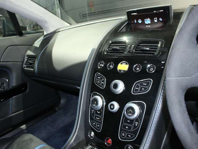 アストンマーティン Ｖ１２ヴァンテージ Ｓ スポーツシフトＩＩＩ H28年 (関東) 99