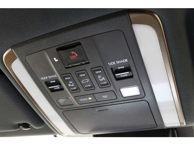 トヨタ ヴェルファイア　ハイブリッド ハイブリッド ２．５ Ｚプレミア Ｅ－ＦＯＵＲ ４ＷＤ R5年 (東海) 99