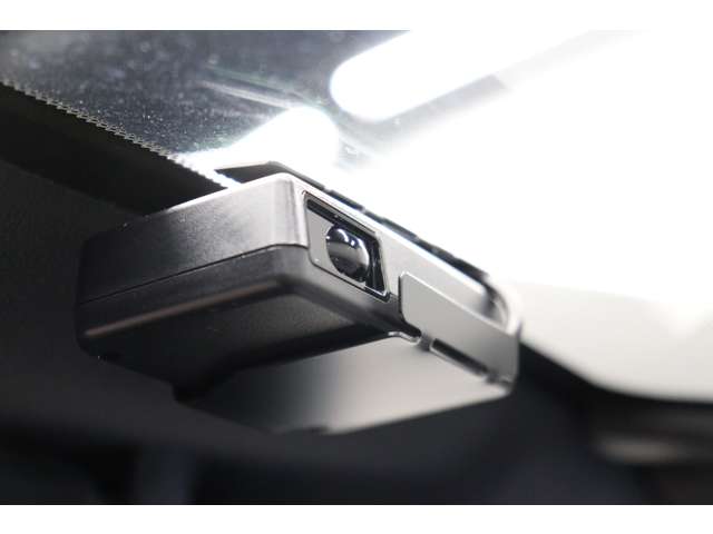 トヨタ ヴェルファイア　ハイブリッド ハイブリッド ２．５ Ｚプレミア Ｅ－ＦＯＵＲ ４ＷＤ R5年 (東海) 99