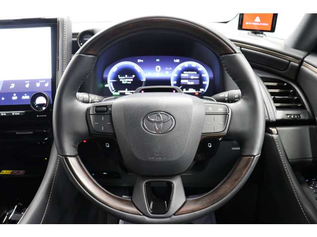 トヨタ ヴェルファイア　ハイブリッド ハイブリッド ２．５ Ｚプレミア Ｅ－ＦＯＵＲ ４ＷＤ R5年 (東海) 99