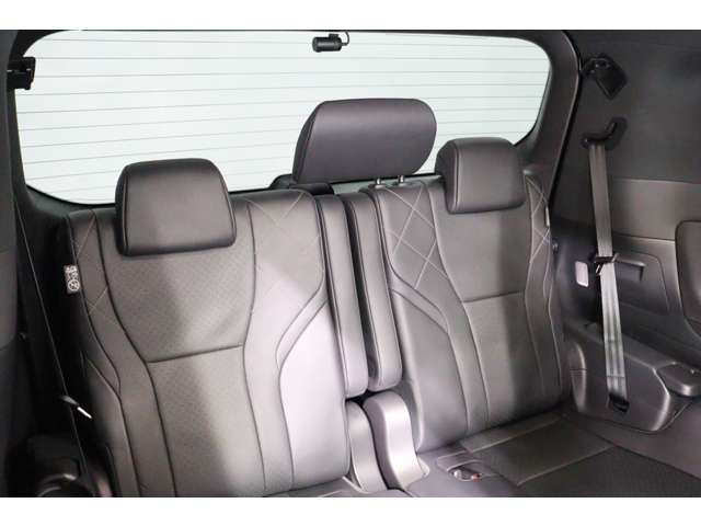 トヨタ ヴェルファイア　ハイブリッド ハイブリッド ２．５ Ｚプレミア Ｅ－ＦＯＵＲ ４ＷＤ R5年 (東海) 99