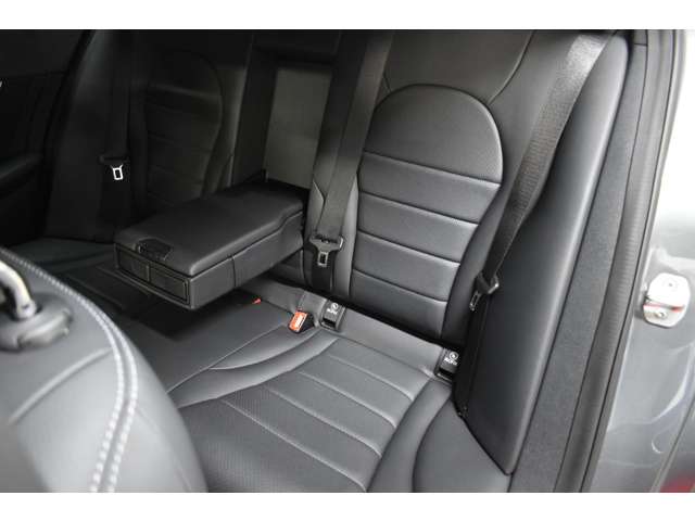 メルセデスベンツ Ｃクラス Ｃ１８０　ローレウスエディション H29年 (関東) 99