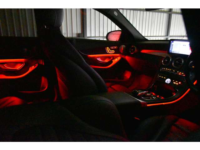 メルセデスベンツ Ｃクラスワゴン Ｃ２００ ローレウス エディション （ＢＳＧ搭載モデル） スポーツプラスパッケージ R2年 (関東) 99