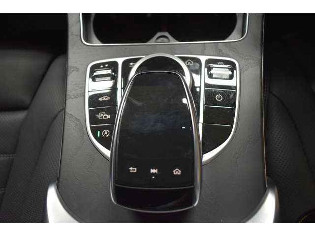 メルセデスベンツ Ｃクラスワゴン Ｃ２００ ローレウス エディション （ＢＳＧ搭載モデル） スポーツプラスパッケージ R2年 (関東) 99