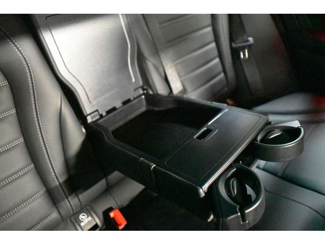 メルセデスベンツ Ｃクラスワゴン Ｃ２００ ローレウス エディション （ＢＳＧ搭載モデル） スポーツプラスパッケージ R2年 (関東) 99