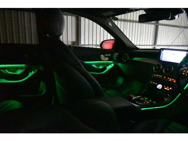 メルセデスベンツ Ｃクラスワゴン Ｃ２００ ローレウス エディション （ＢＳＧ搭載モデル） スポーツプラスパッケージ R2年 (関東) 99