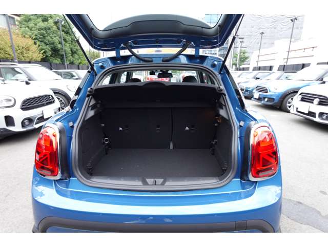 ミニ ミニ クーパー ５ドア プレミアムプラスパッケージ ＤＣＴ R6年 (近畿) 99