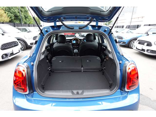 ミニ ミニ クーパー ５ドア プレミアムプラスパッケージ ＤＣＴ R6年 (近畿) 99