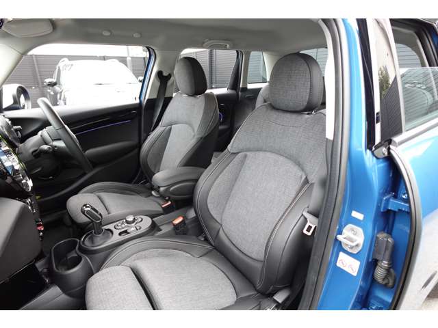 ミニ ミニ クーパー ５ドア プレミアムプラスパッケージ ＤＣＴ R6年 (近畿) 99