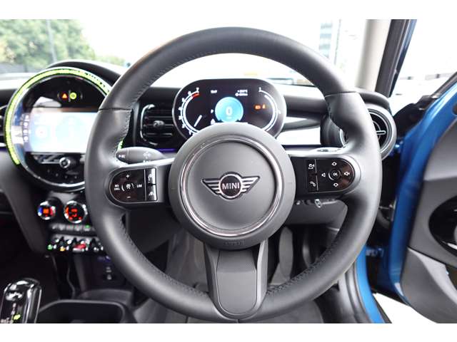 ミニ ミニ クーパー ５ドア プレミアムプラスパッケージ ＤＣＴ R6年 (近畿) 99