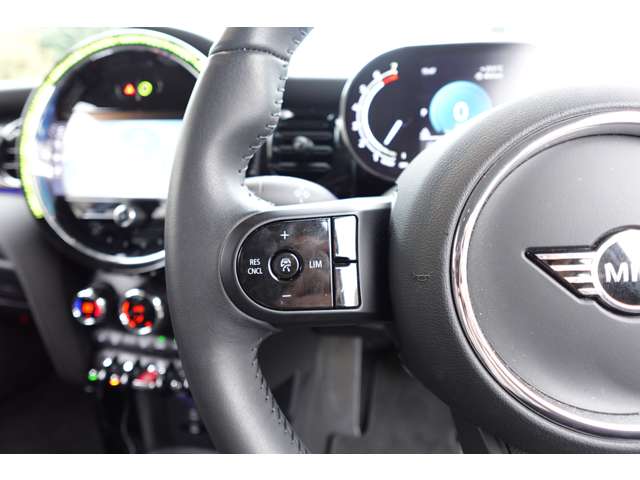 ミニ ミニ クーパー ５ドア プレミアムプラスパッケージ ＤＣＴ R6年 (近畿) 99