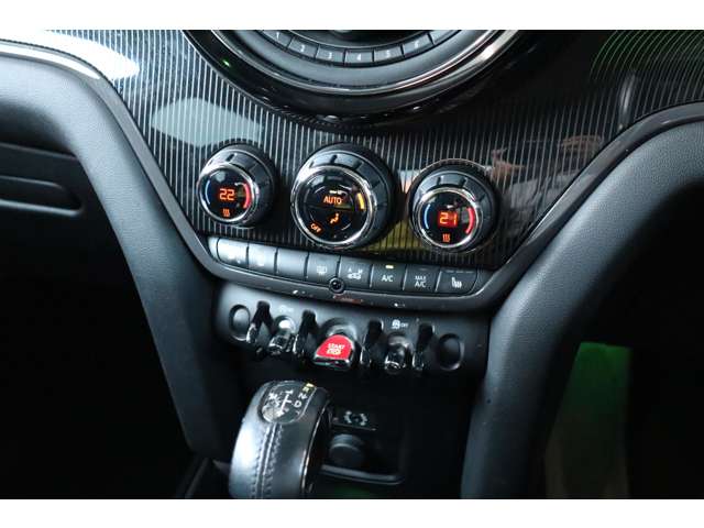 ミニ ミニクロスオーバー クーパー Ｄ H29年 (近畿) 99