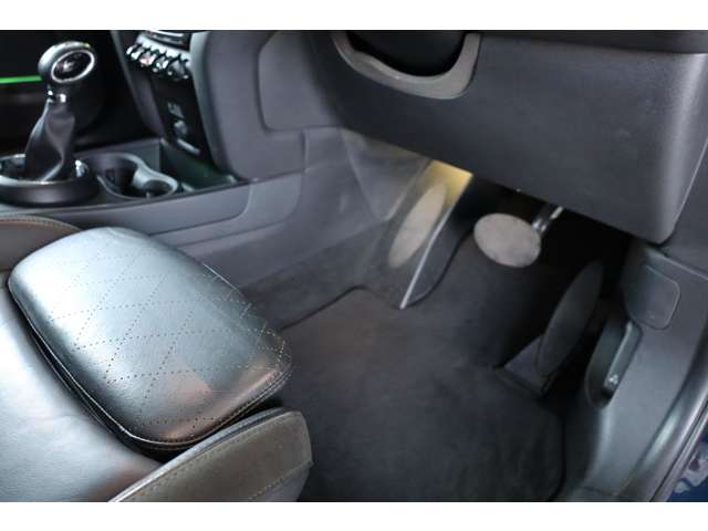 ミニ ミニクロスオーバー クーパー Ｄ H29年 (近畿) 99