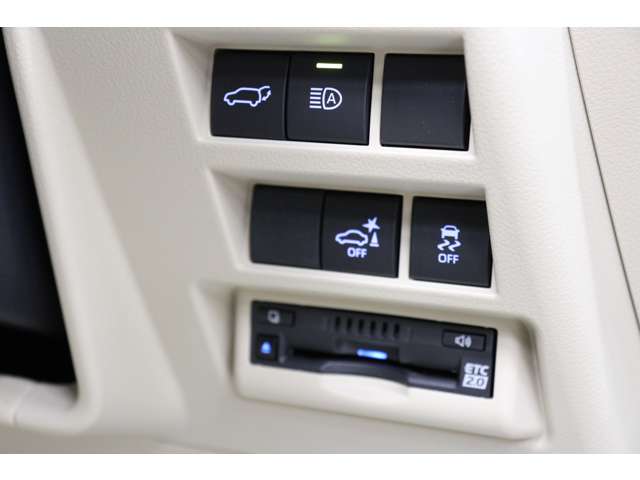 トヨタ ランドクルーザー ３．５ ＺＸ ４ＷＤ R6年 (東海) 99