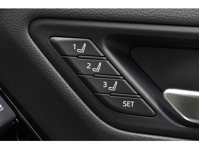 トヨタ ランドクルーザー ３．５ ＺＸ ４ＷＤ R6年 (東海) 99