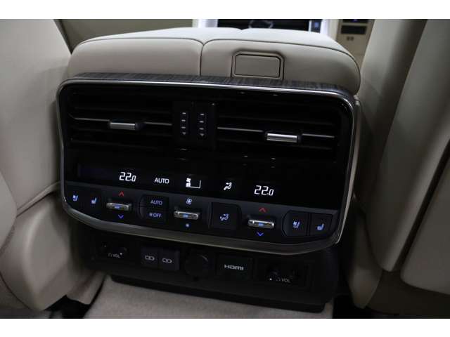 トヨタ ランドクルーザー ３．５ ＺＸ ４ＷＤ R6年 (東海) 99