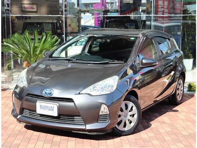 トヨタ アクア １．５ Ｇ H25年 (関東) 99