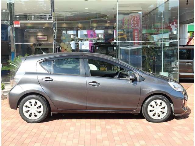 トヨタ アクア １．５ Ｇ H25年 (関東) 99