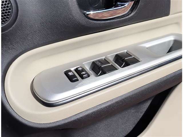 トヨタ アクア １．５ Ｇ H25年 (関東) 99