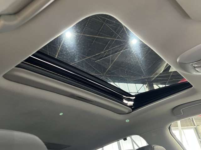 日産 シーマ　ハイブリッド ３．５ ＶＩＰ H24年 (関東) 99