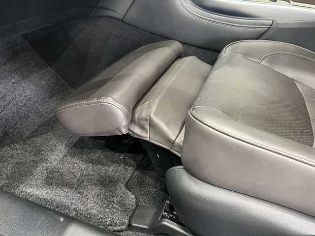 日産 シーマ　ハイブリッド ３．５ ＶＩＰ H24年 (関東) 99