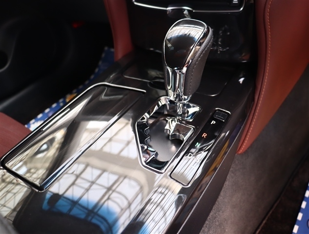 トヨタ クラウン　ハイブリッド ハイブリッド ２．５ Ｓ H25年 (関東) 99