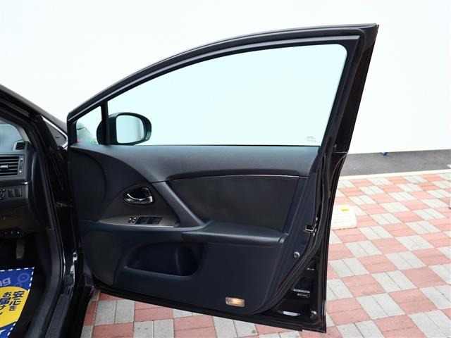 トヨタ アベンシスワゴン ２．０ ＸＩ H24年 (関東) 99