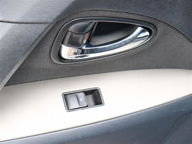 トヨタ アベンシスワゴン ２．０ ＸＩ H24年 (関東) 99