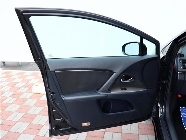 トヨタ アベンシスワゴン ２．０ ＸＩ H24年 (関東) 99