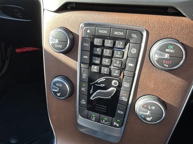 ボルボ Ｖ４０ Ｄ４ インスクリプション ディーゼルターボ H30年 (東北) 99