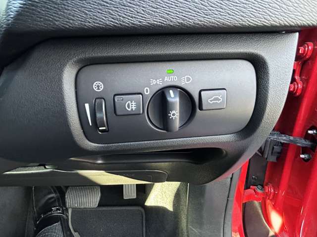 ボルボ Ｖ４０ Ｄ４ インスクリプション ディーゼルターボ H30年 (東北) 99