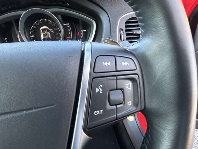 ボルボ Ｖ４０ Ｄ４ インスクリプション ディーゼルターボ H30年 (東北) 99