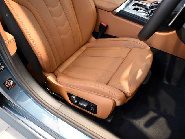 ＢＭＷ ８シリーズ ８４０Ｉ Ｍスポーツ R2年 () 99