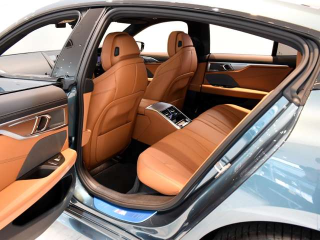 ＢＭＷ ８シリーズ ８４０Ｉ Ｍスポーツ R2年 () 99