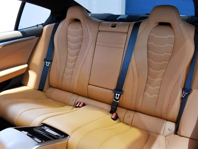 ＢＭＷ ８シリーズ ８４０Ｉ Ｍスポーツ R2年 () 99