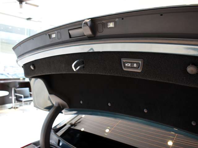 ＢＭＷ ８シリーズ ８４０Ｉ Ｍスポーツ R2年 () 99