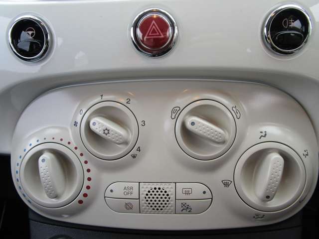 フィアット ５００（チンクエチェント） １．２ ポップ R2年 (中国) 99