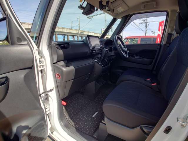 日産 ルークス ６６０ ハイウェイスターＸ R3年 (中国) 99