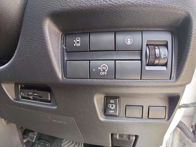 日産 ルークス ６６０ ハイウェイスターＸ R3年 (中国) 99