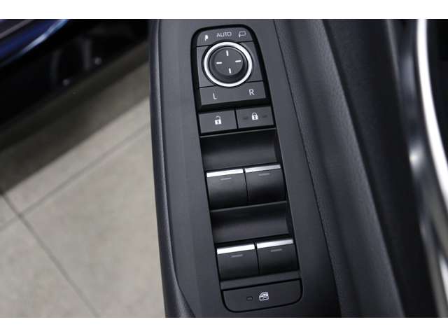 トヨタ プリウス ２．０ Ｚ R6年 (東海) 99