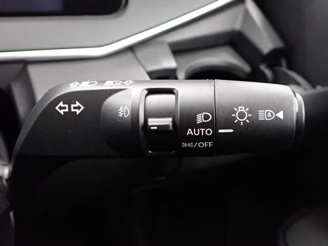 日産 ノート １．２ Ｘ R4年 (関東) 99