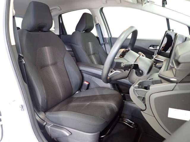 日産 ノート １．２ Ｘ R4年 (関東) 99