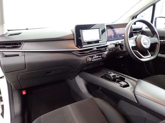 日産 ノート １．２ Ｘ R4年 (関東) 99