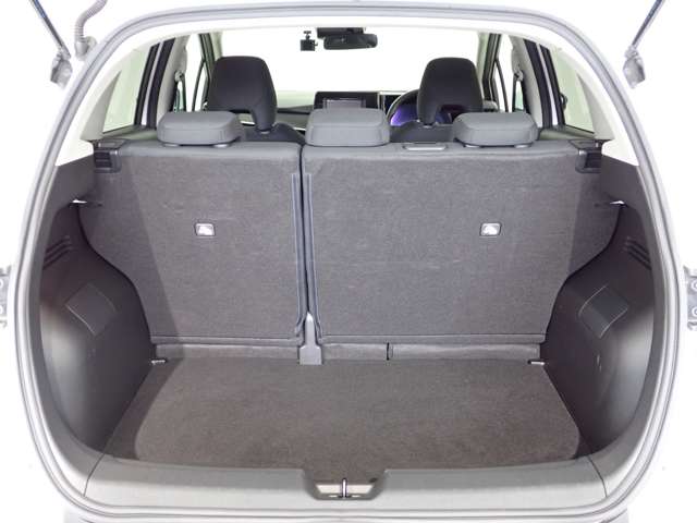 日産 ノート １．２ Ｘ R4年 (関東) 99