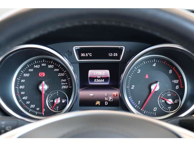 メルセデスベンツ ＧＬＳクラス ３５０ Ｄ ４マチック スポーツ ４ＷＤ H29年 (近畿) 99