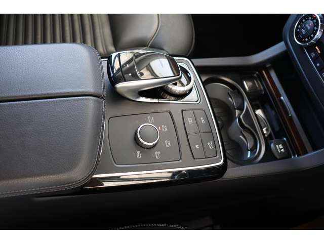 メルセデスベンツ ＧＬＳクラス ３５０ Ｄ ４マチック スポーツ ４ＷＤ H29年 (近畿) 99