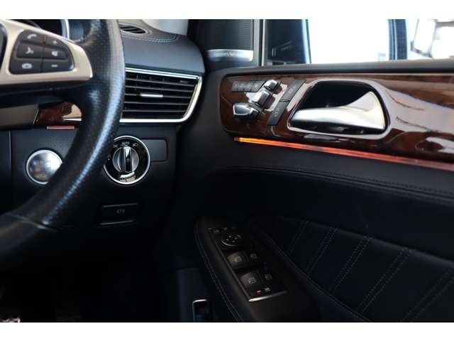 メルセデスベンツ ＧＬＳクラス ３５０ Ｄ ４マチック スポーツ ４ＷＤ H29年 (近畿) 99