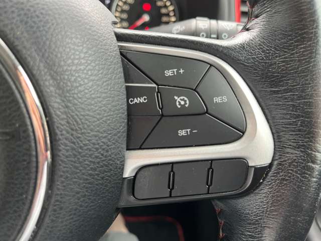 ジープ レネゲード トレイルホーク ４ＷＤ H28年 (東海) 99