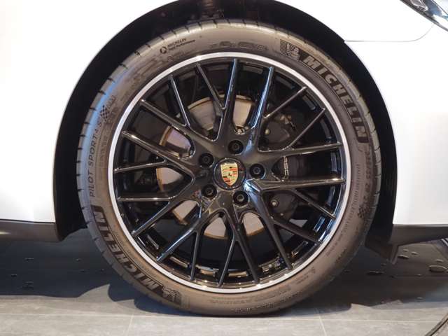 ポルシェ パナメーラ プラチナ エディション ＰＤＫ R5年 (近畿) 99
