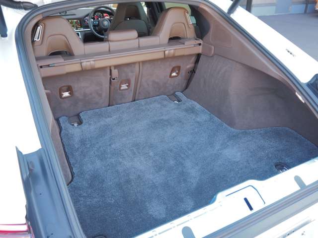 ポルシェ パナメーラ プラチナ エディション ＰＤＫ R5年 (近畿) 99